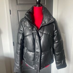 Women’s fashion puffer jacket size M buy Sebby collection from Nordstrom